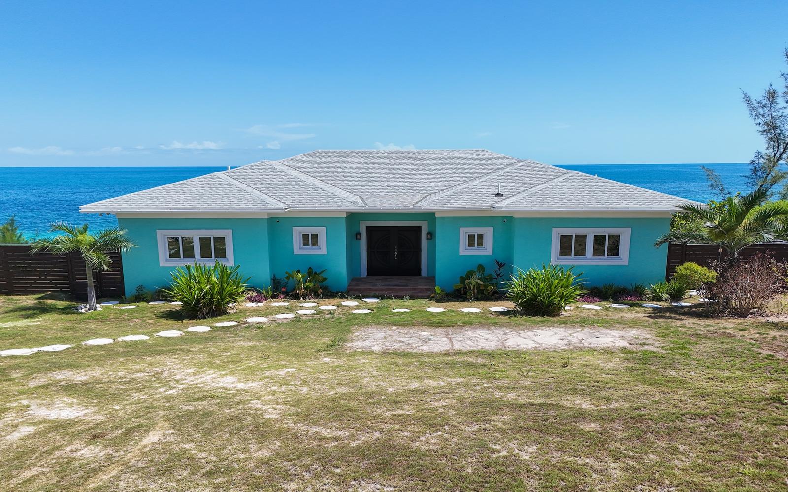 3 Bedroom Waterfront Home for Sale in Rainbow Bay, Eleuthera, Bahamas — photo 1