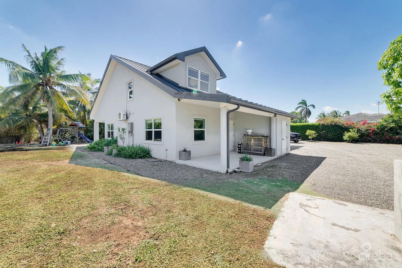 Elevated, 6-bedroom Single Family Home On A Massive Parcel in Bodden Town — photo 2
