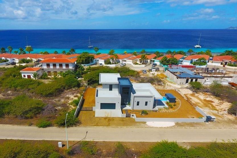 BONAIRE ISLAND Modern Sabadeco Ocean Villa — photo 1