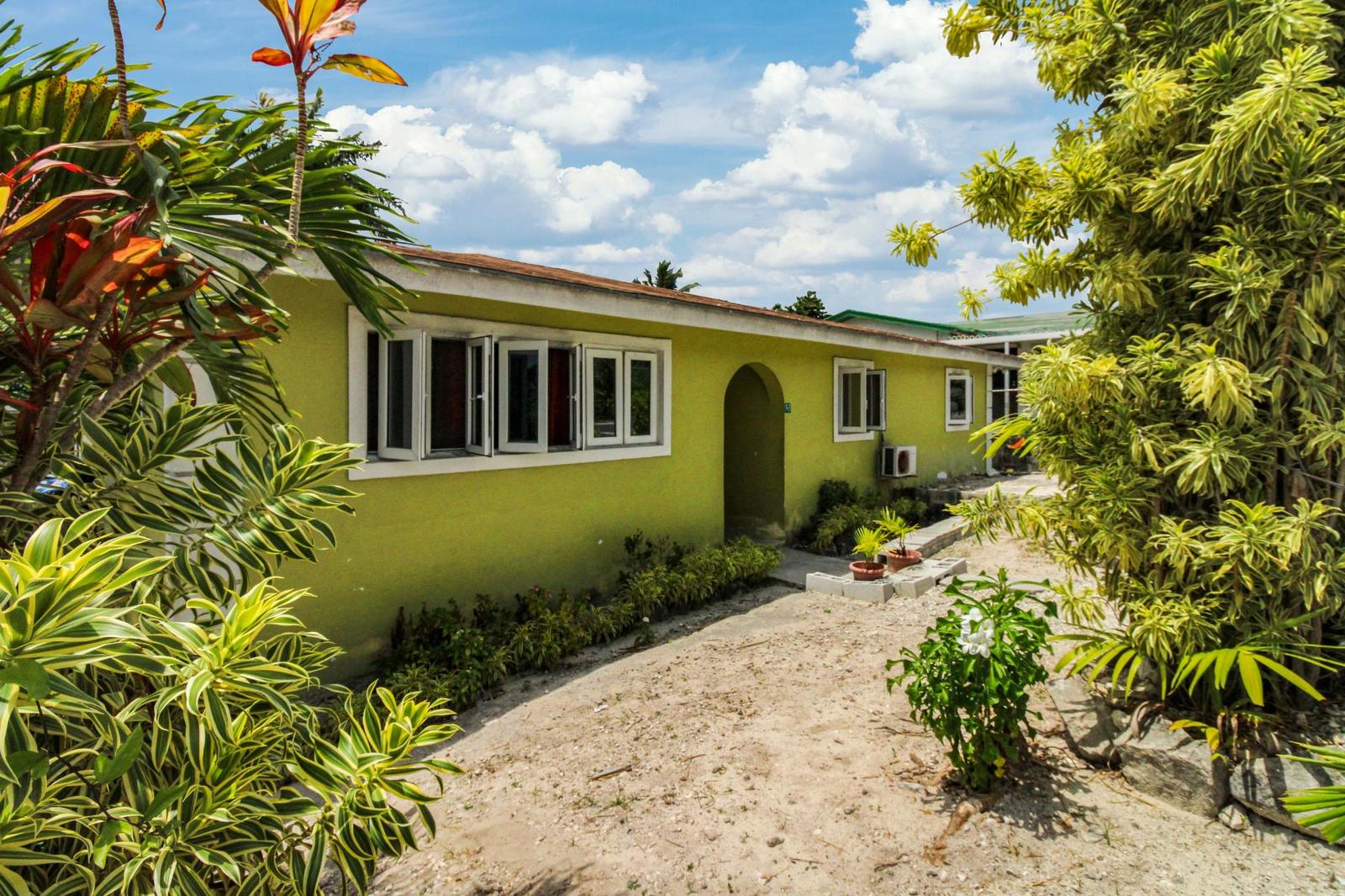 5 Bedroom Residence for Sale in Nassau, The Bahamas — photo 2