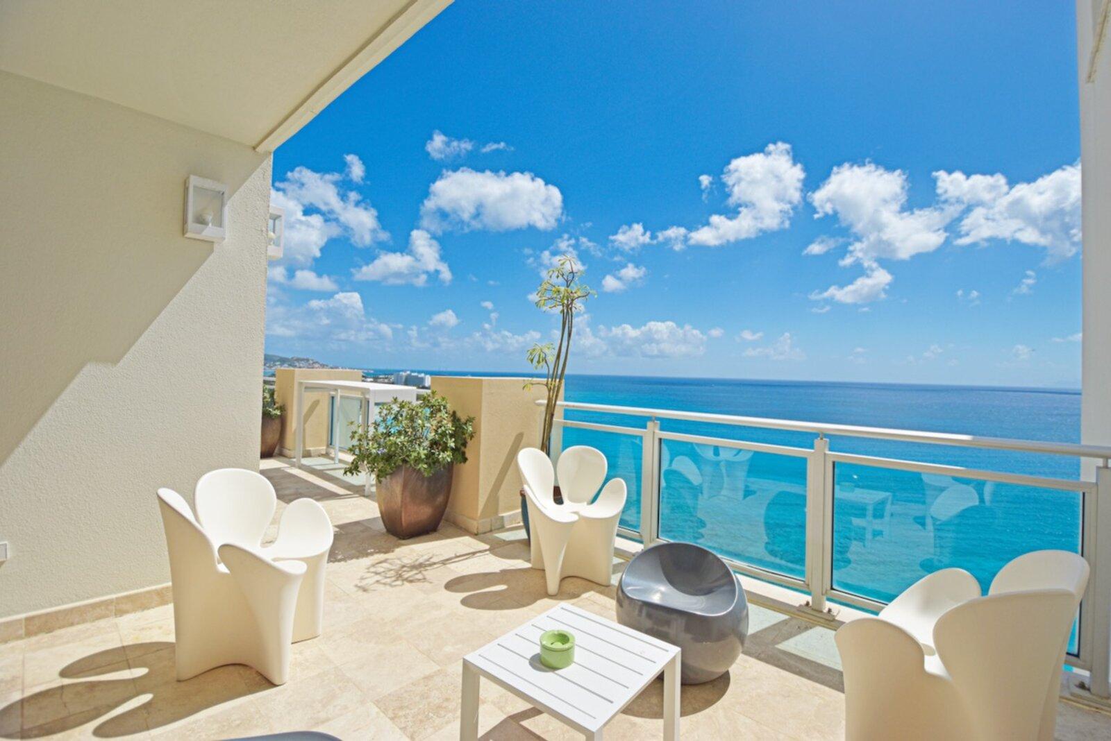 5 Bedroom Beachfront Penthouse for Sale, The Cliff, Cupecoy, St Maarten — photo 4