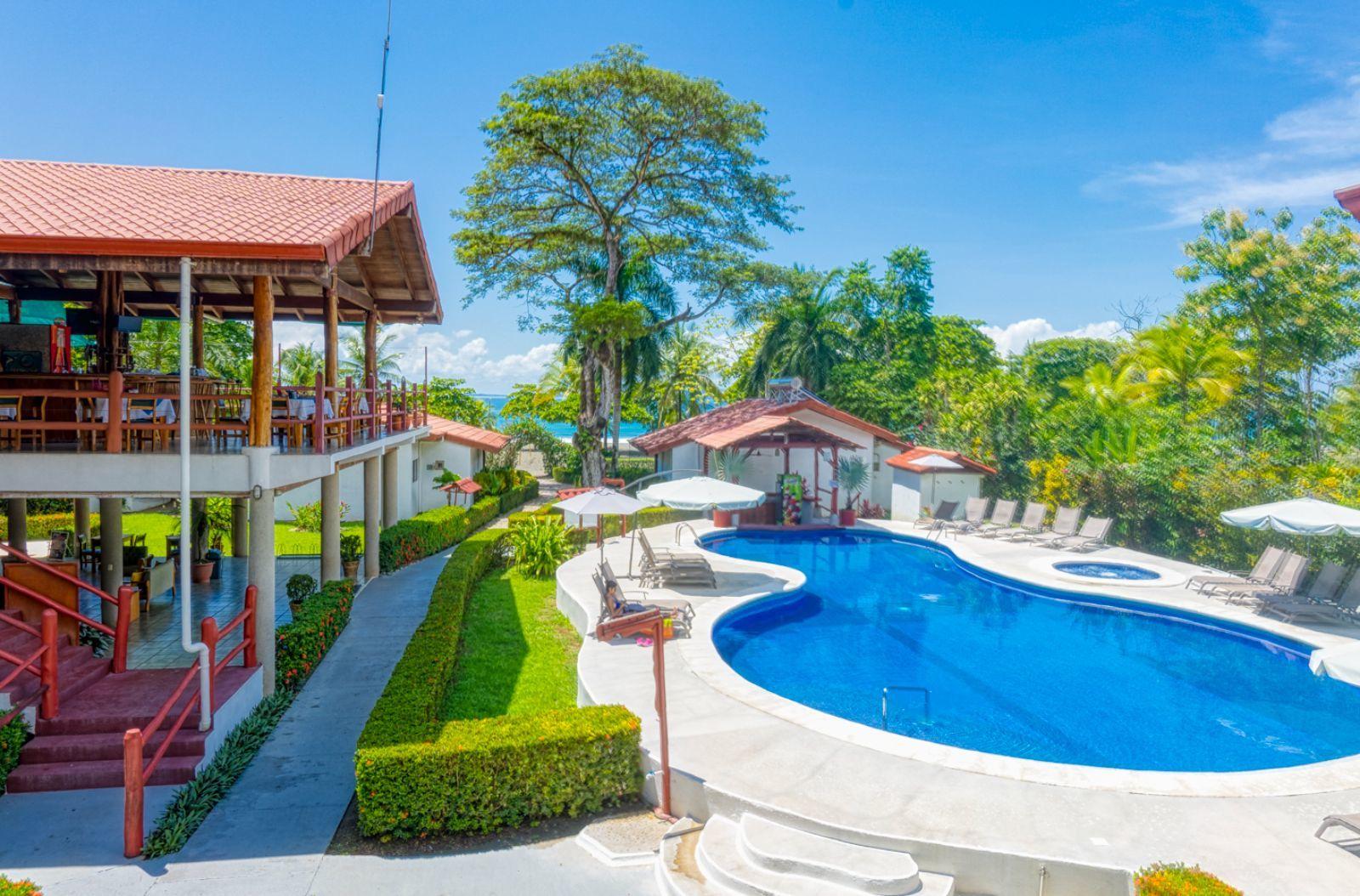 Turnkey Beachfront Hotel for Sale, Playa Platanares, Golfito, Osa, Puntarenas, Costa Rica — photo 4