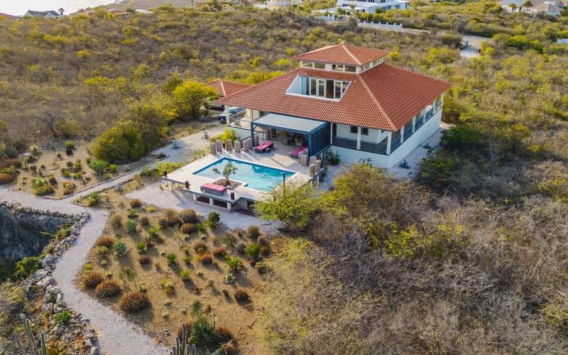 Exclusive Villa with Panoramic 360° Island Views | Coral Estate — photo 3