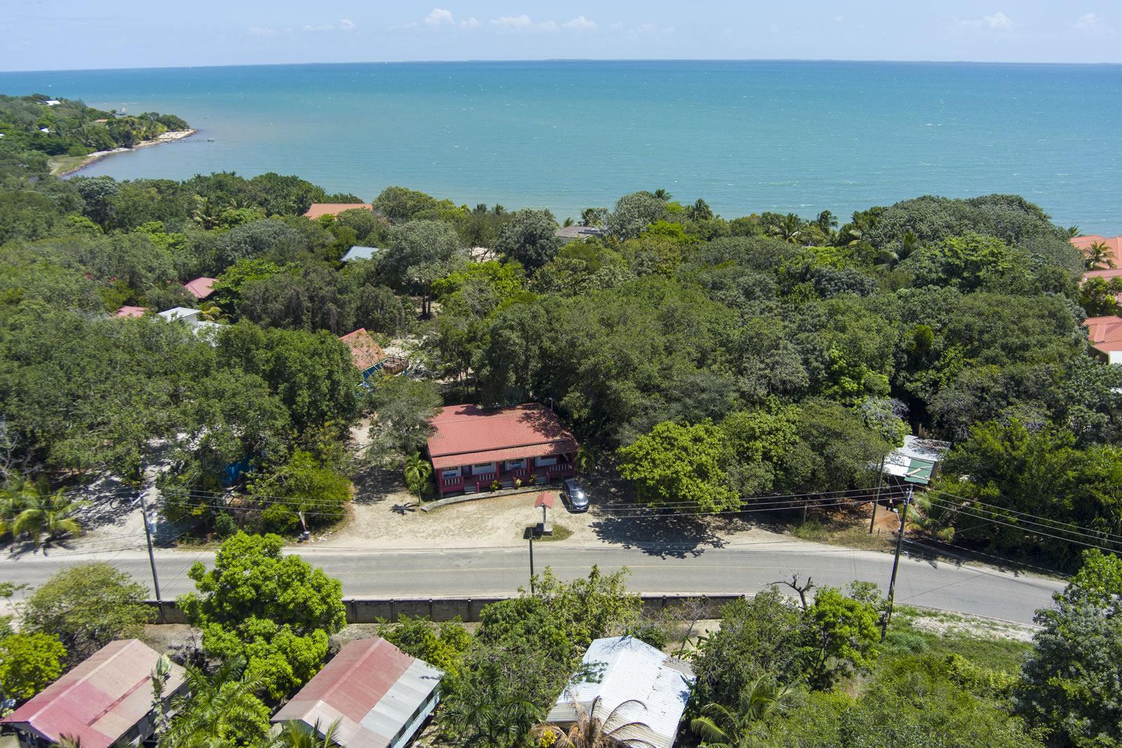 4 Bedroom Beachfront Property for Sale, Placencia Village, Belize — photo 2