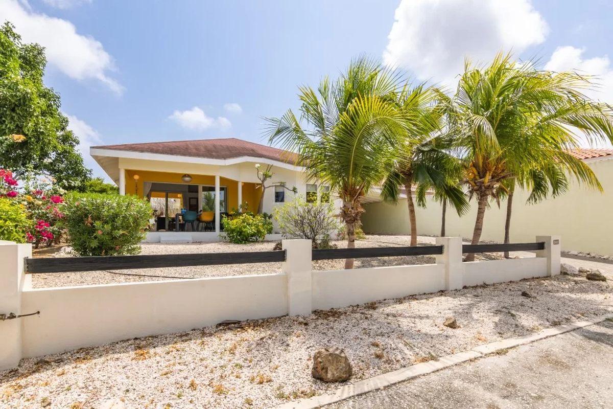 2 bedroom home for rent in Montana Rey Resort, Jan Thiel, Curaçao — photo 1