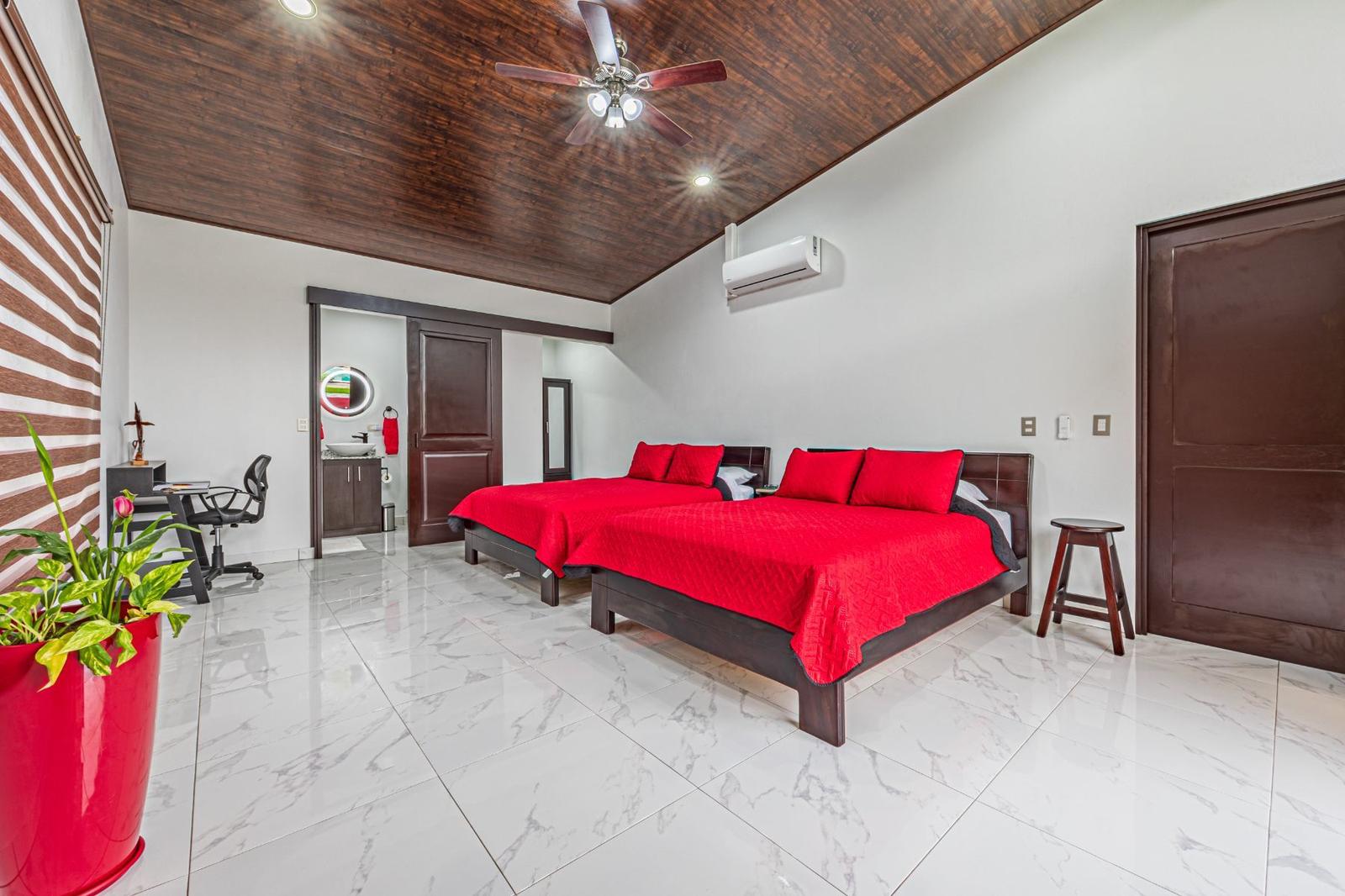 5 Bedroom Property for Sale, Uvita, Puntarenas, Costa Rica — photo 5