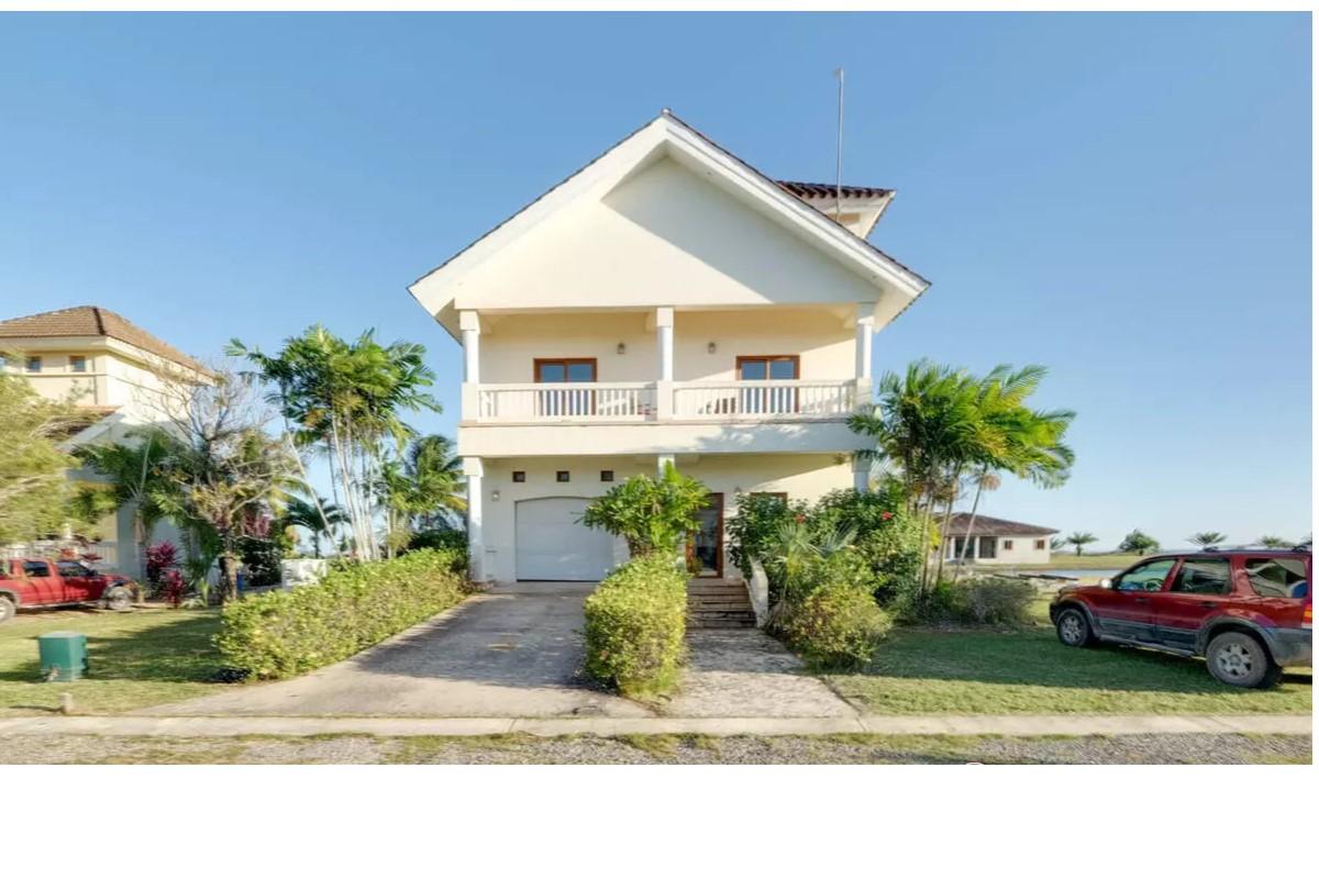 Waterfront Home in the Placencia Residences – Belize — photo 1