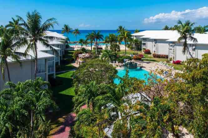 Apartment for sale in Seven Mile Beach, Cayman Islands — photo 1