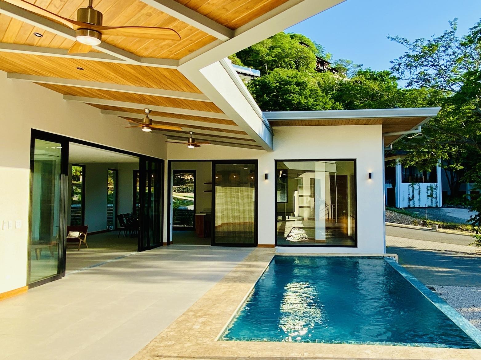 5 Bedroom Home for Sale in Senderos, Tamarindo, Costa Rica — photo 3