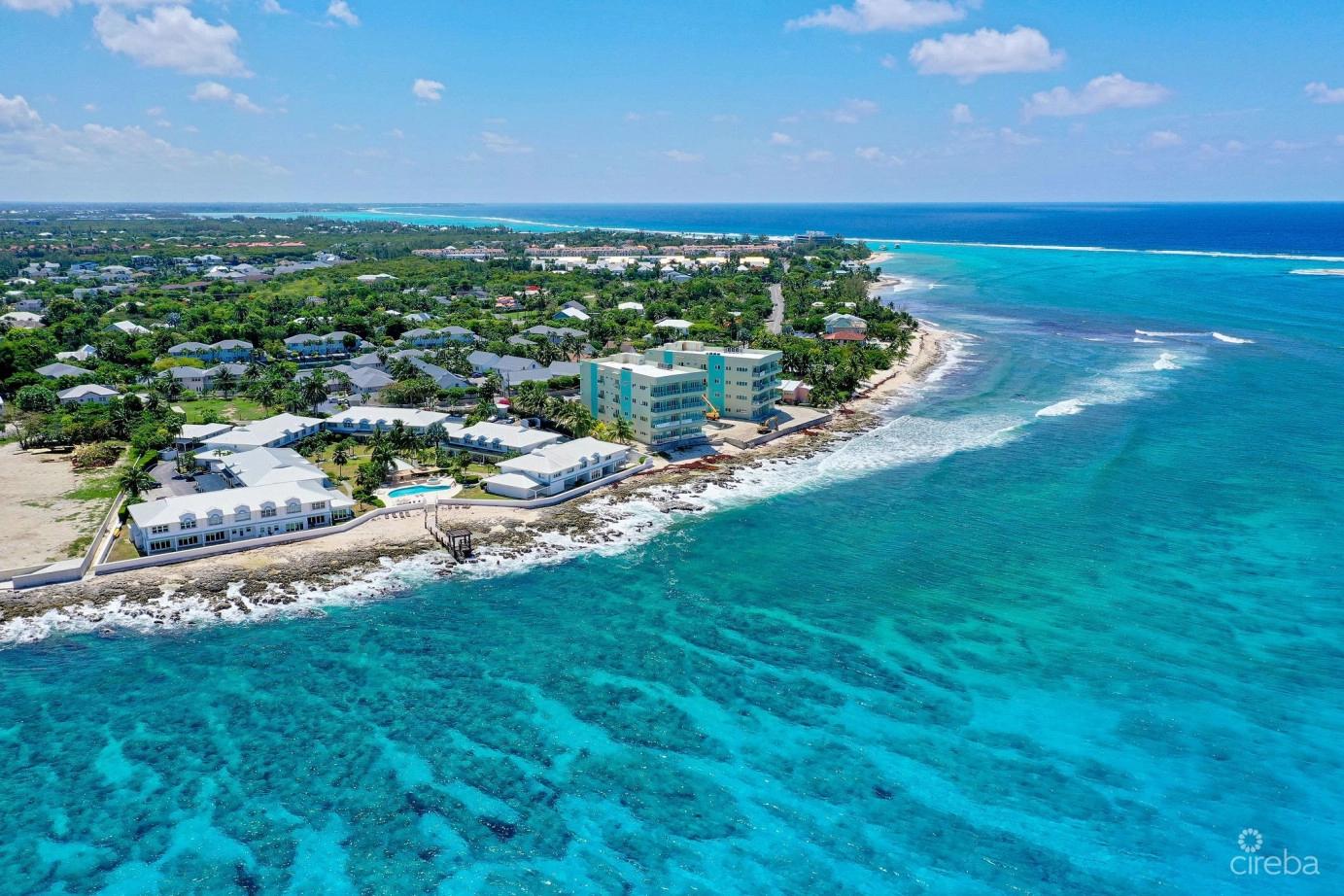 Oceanview Townhome in Windsor Village, Cayman Islands — photo 2