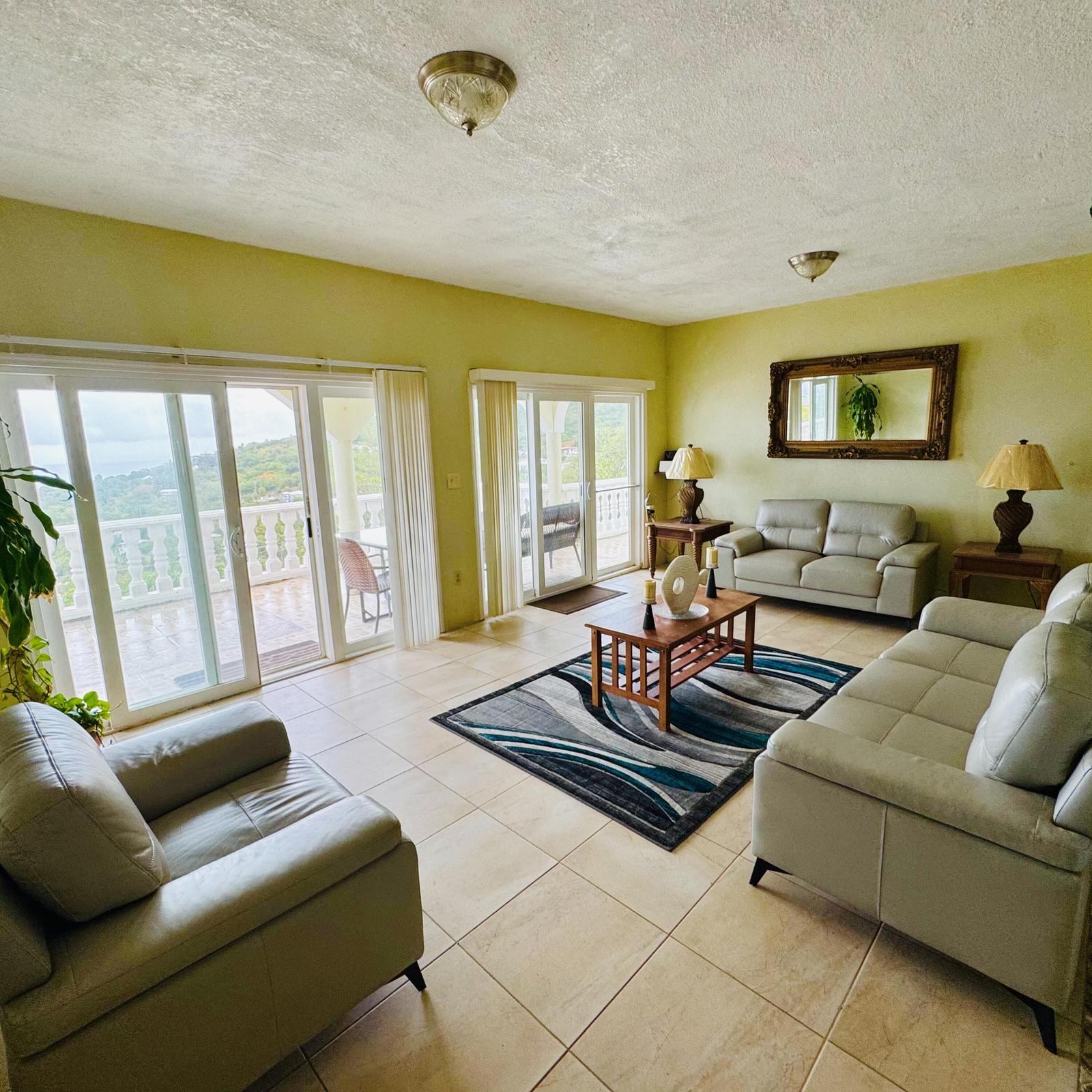 New Listing Res Rental Santa Maria WE — photo 2