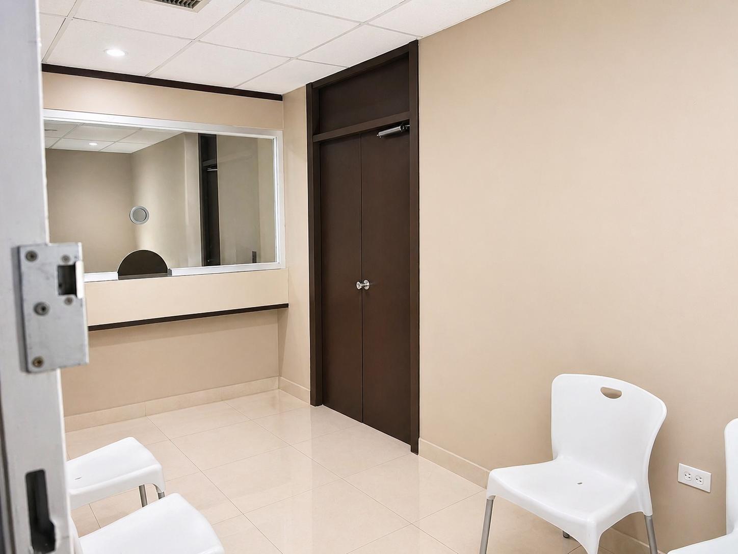 Medical Office for Sale – Prime Location in Bayamón — photo 3