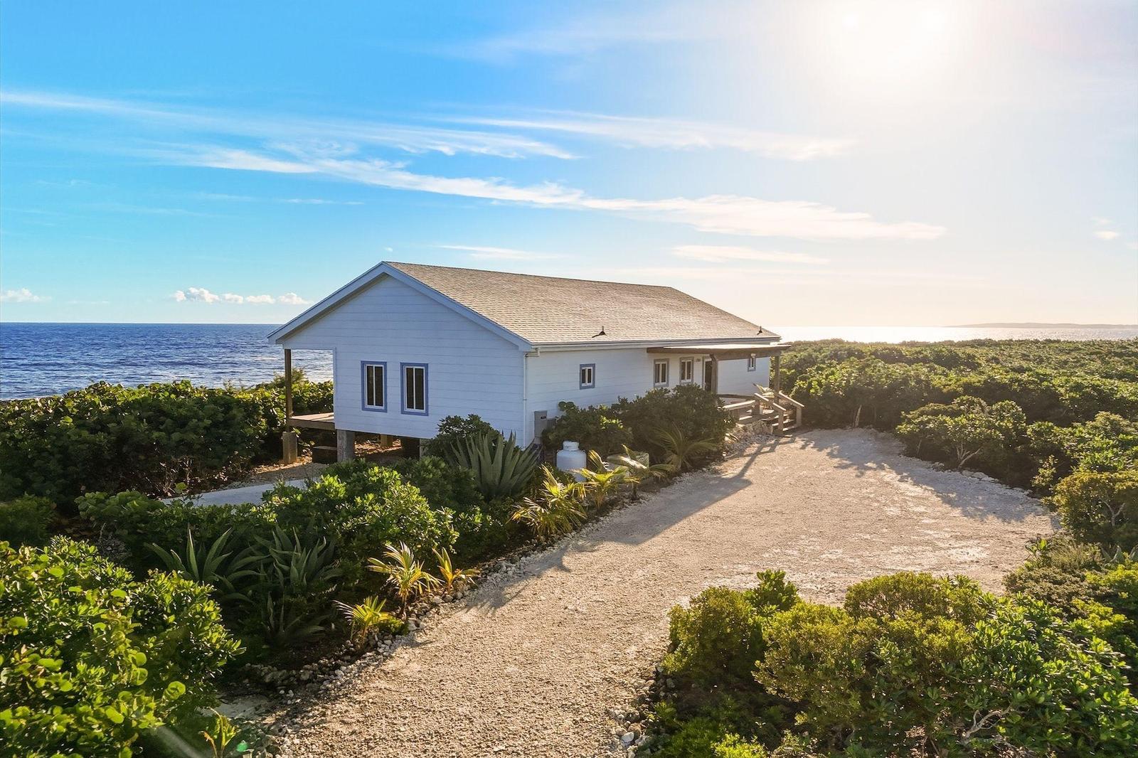 OCEANFRONT SANCTUARY — photo 3