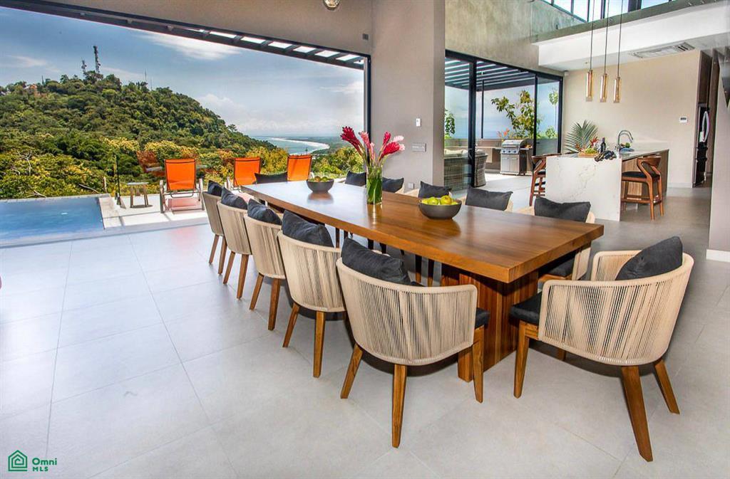 3 Bedroom Luxury Ocean-View Villa for Sale, Manuel Antonio, Puntarenas, Costa Rica — photo 2