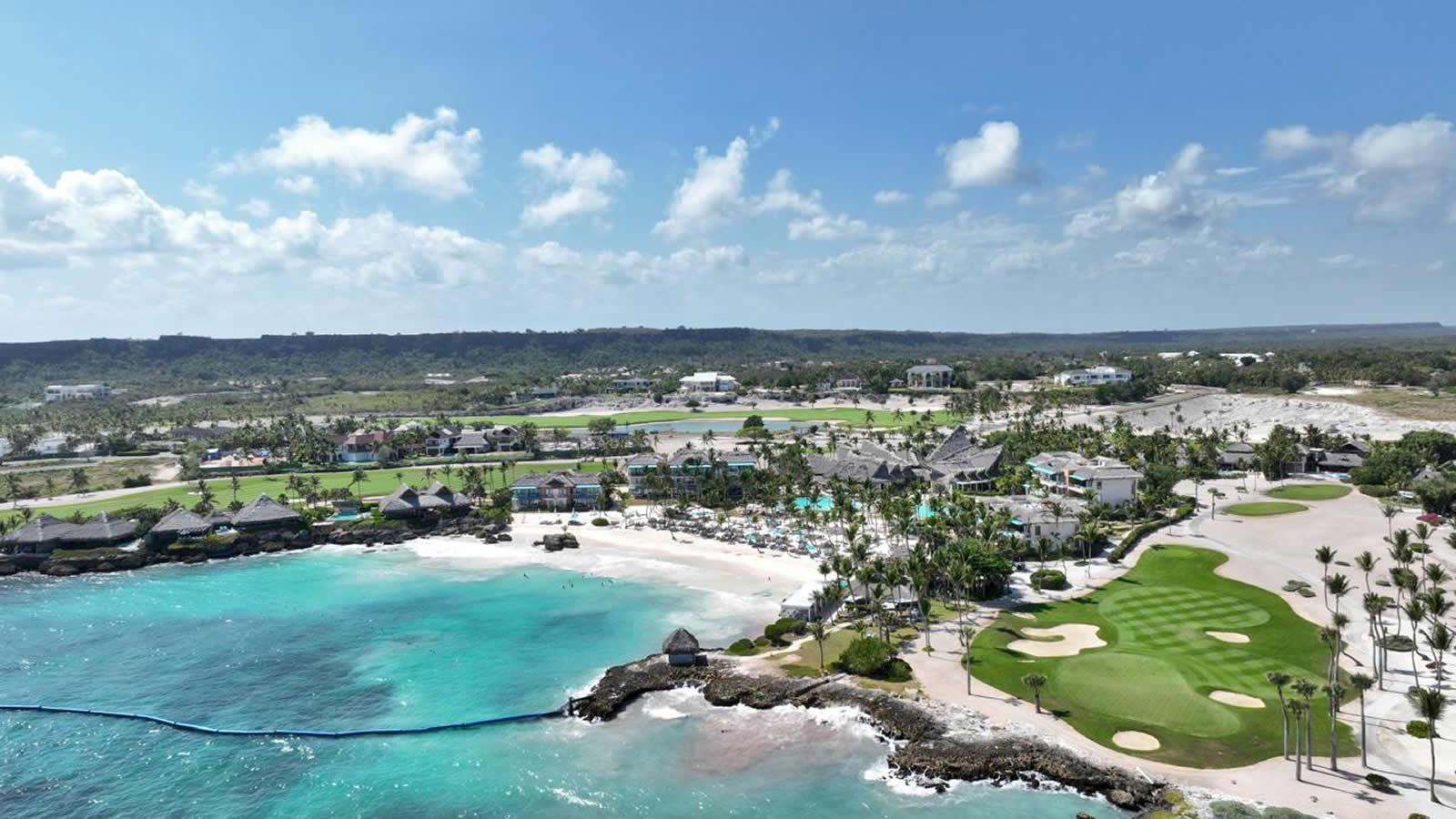 2 Bedroom Beachfront Apartment for Sale, Eden Roc Cap Cana, Dominican Republic — photo 4