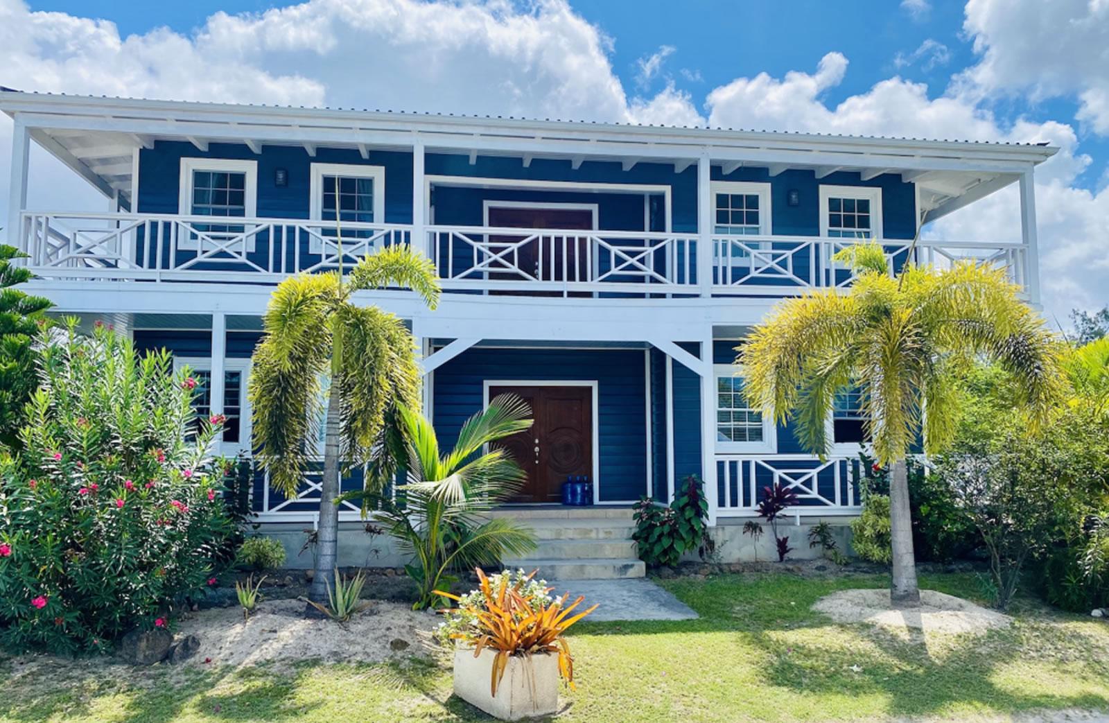 6 Bedroom House for Sale in Jolly Harbour, Antigua — photo 1