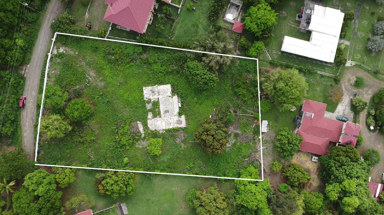 Spacious 1.5-Acre Lot Near Pigeon Island Beach — Cap Estate Gem — photo 2