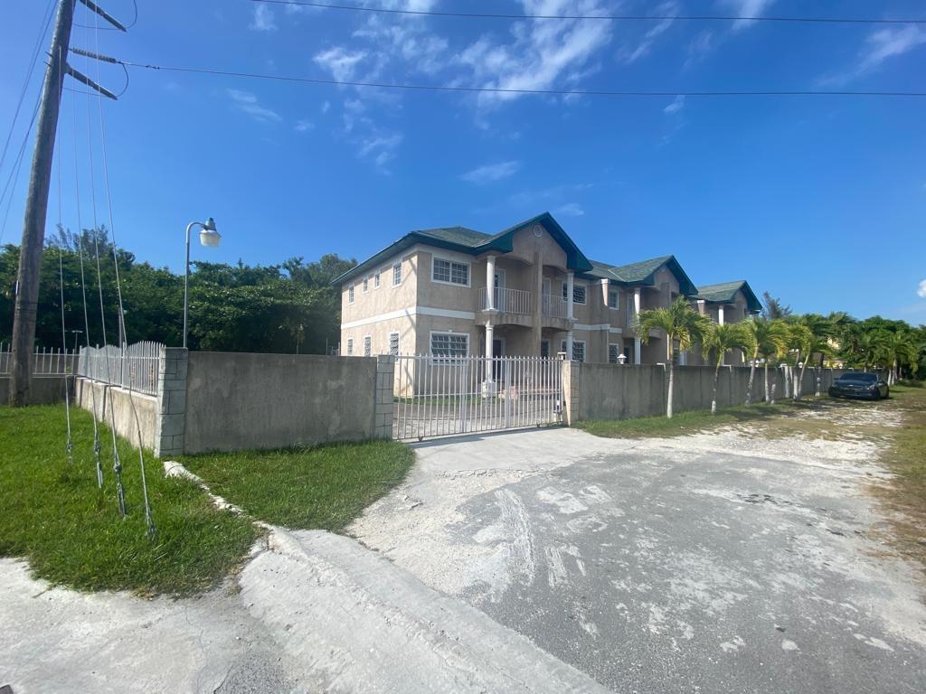 2 bedroom Apartment for sale — TROPICAL GARDENS — photo 3