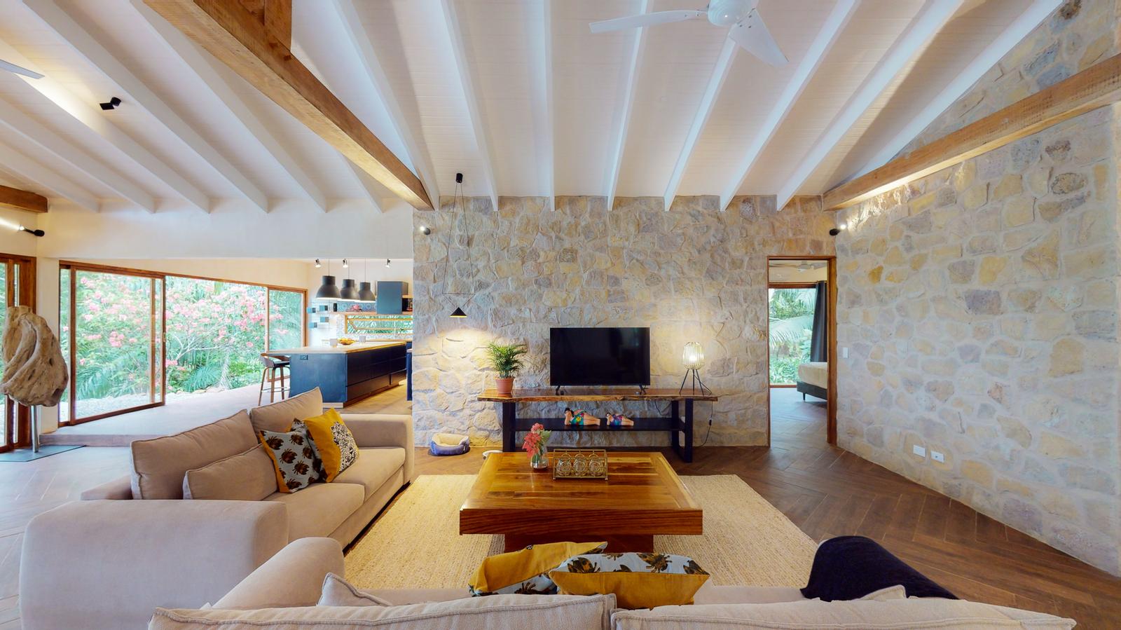 4 Bedroom Rainforest Estate for Sale, Ojochal, Puntarenas, Costa Rica — photo 4