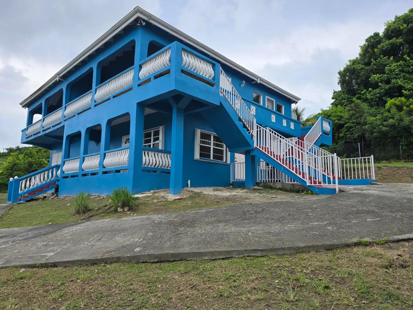 3 Bed 2 Bath Apartment with Sea View — photo 4