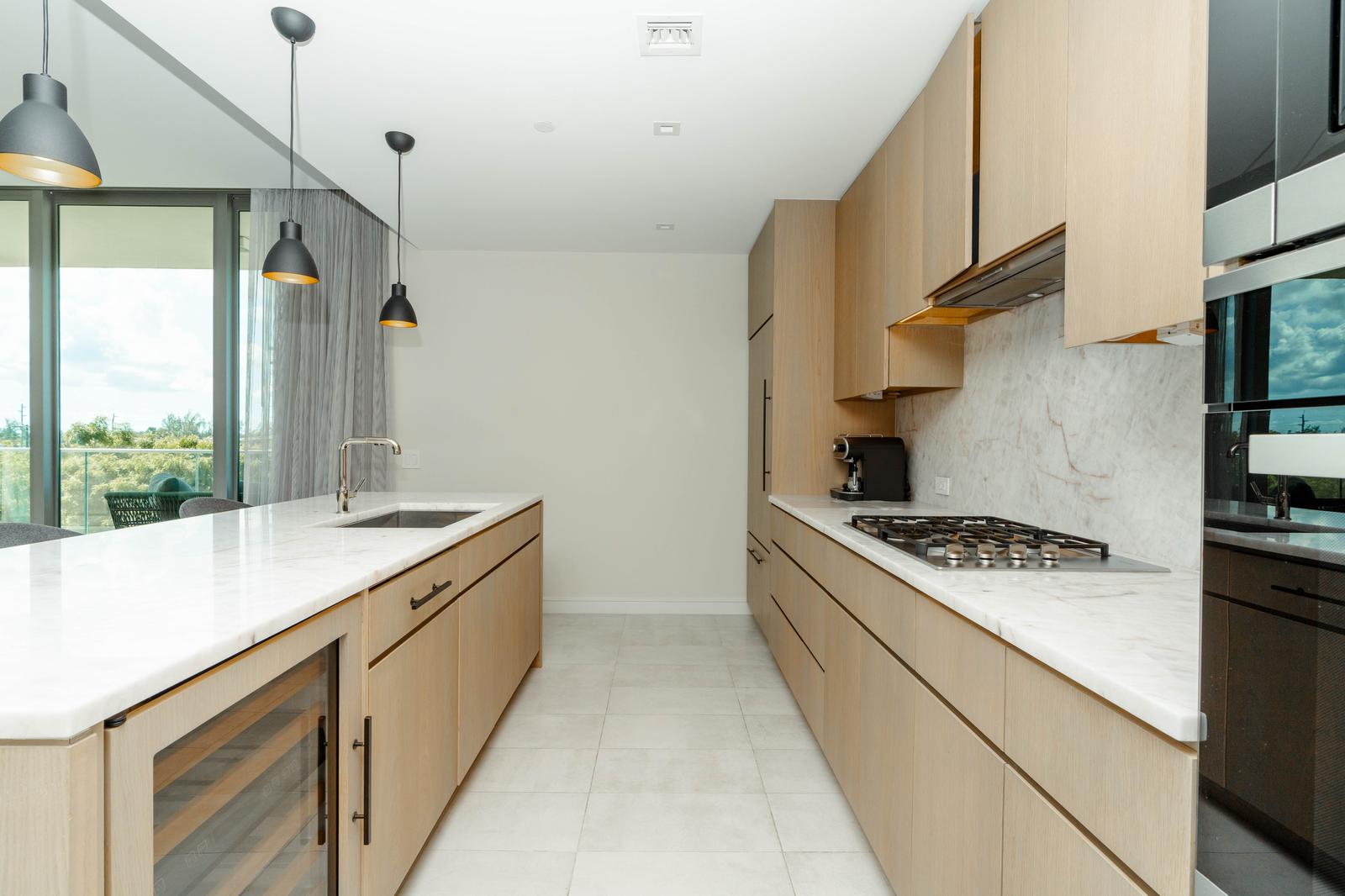 RESIDENCE AT SEAFIRE S204 - ONE BEDROOM SEVEN MILE BEACH — photo 3