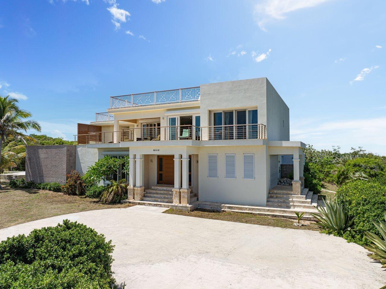 5 Bedroom 4.5 Bath House for Sale in Long Island, The Bahamas — photo 2