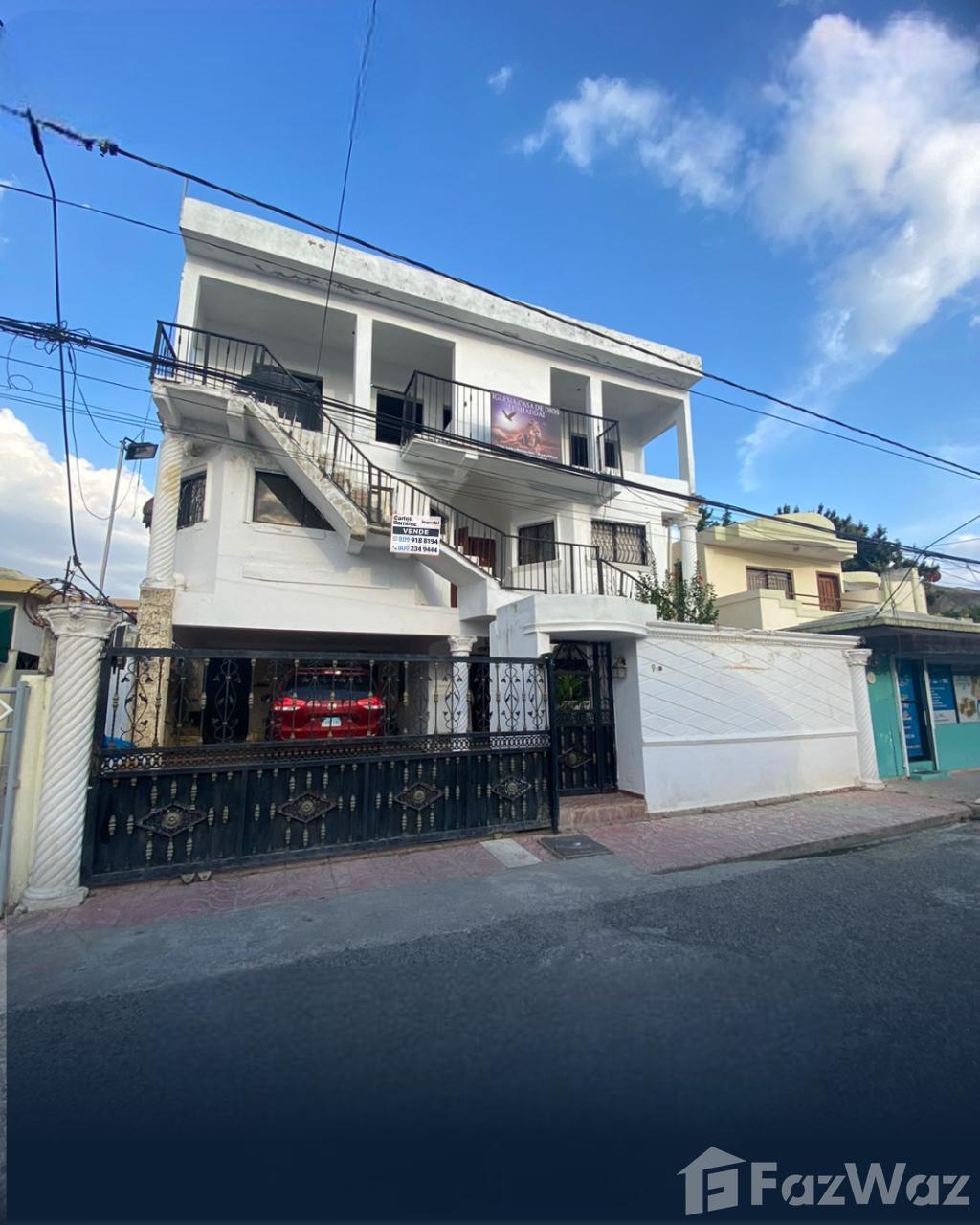 10 Bedroom House with Three Separate Levels for Sale in Vista Hermos — photo 2