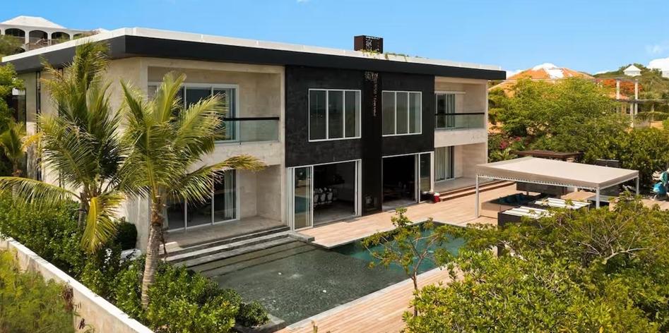 10 Bedroom Villa for Sale in Turks and Caicos Islands — photo 2