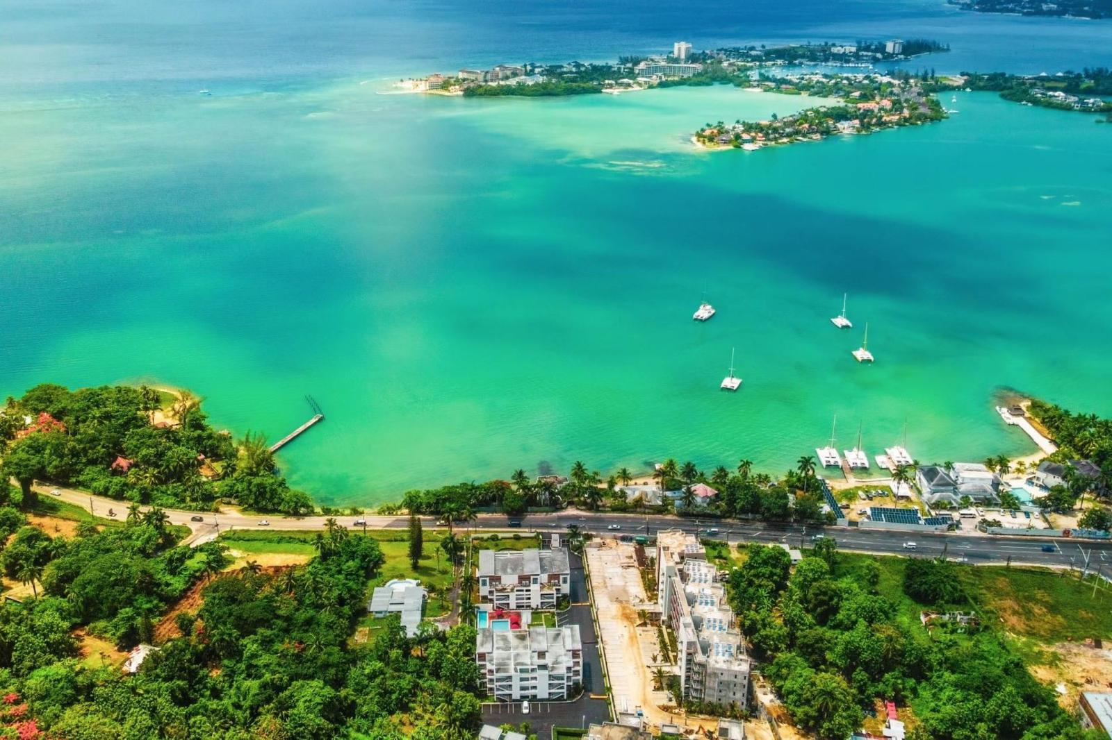2 Bedroom Condo 9 for Sale, Paradise Bay, Reading, Montego Bay, Jamaica — photo 4