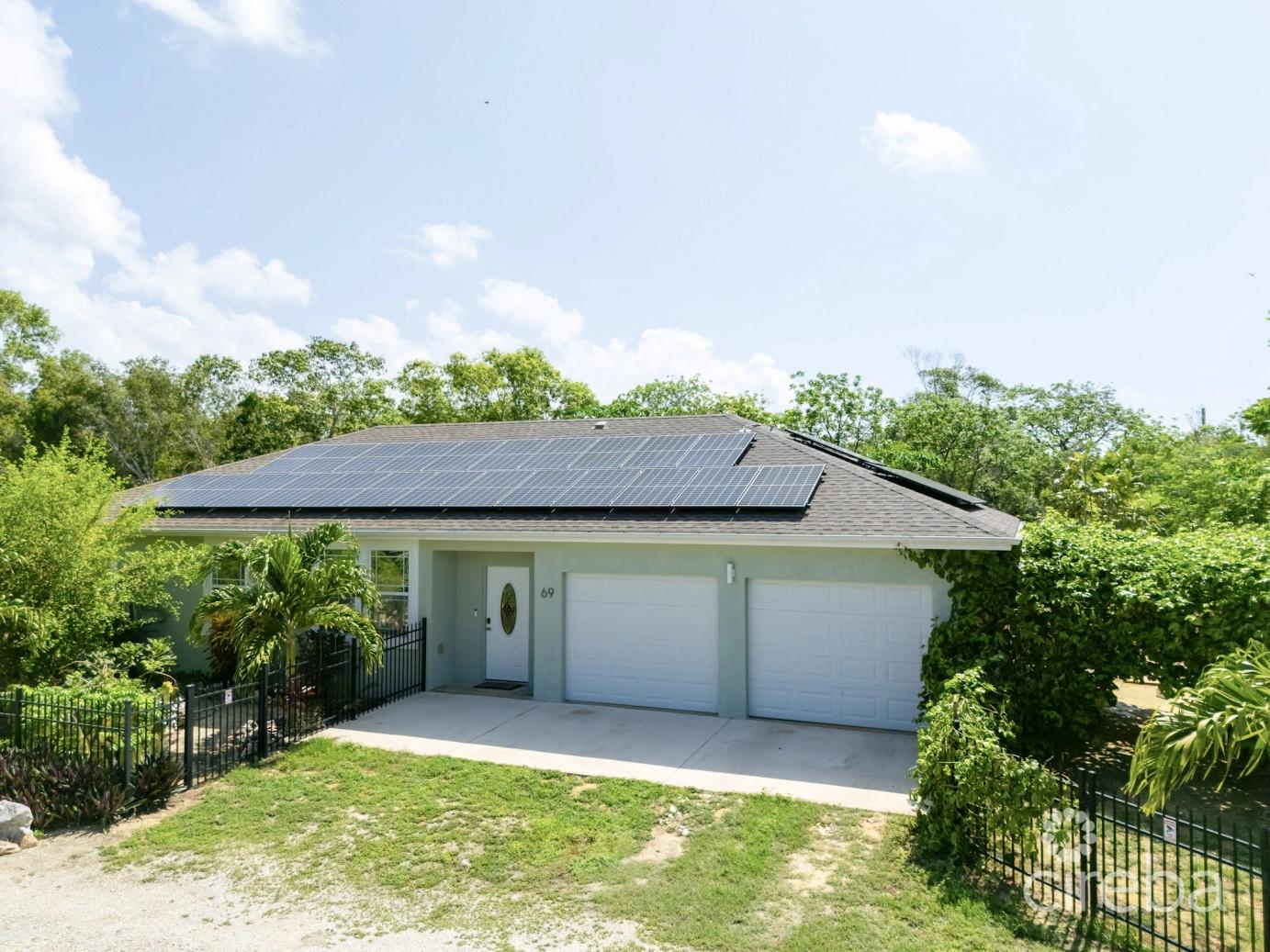 Rock Ridge House, Cayman Brac — photo 1