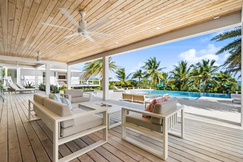 6 Bedroom Luxurious Villa for Sale in Windermere Island, The Bahamas — photo 3