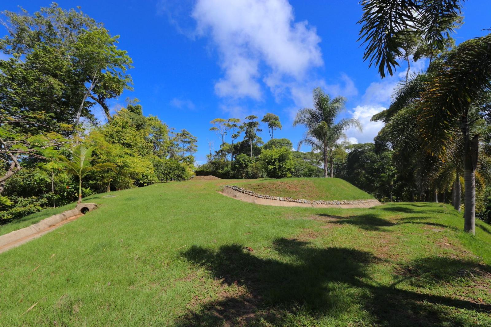 4.94 Acre Ocean-View Property with Starter Home — photo 3