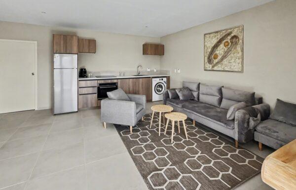 6 bedroom home under contract — photo 5