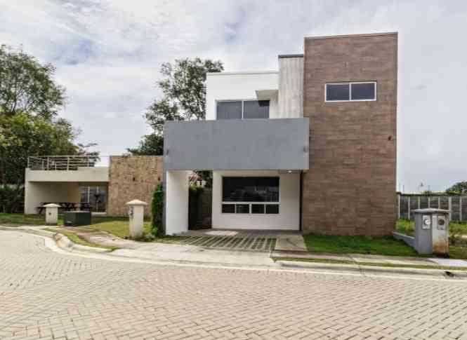 Modern house for sale in Condominio La Ceiba, San Isidro, Alajuela — photo 2