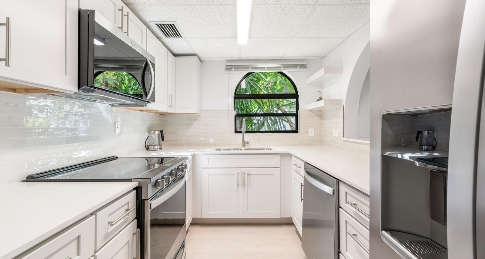 Prime Seven Mile Beach Studio Apartment — photo 4