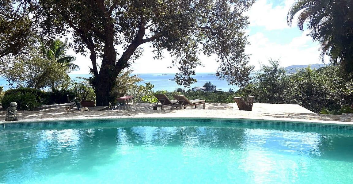 Beautiful 20 Acre Waterfront Estate for Sale, Guanaja, Bay Islands — photo 1