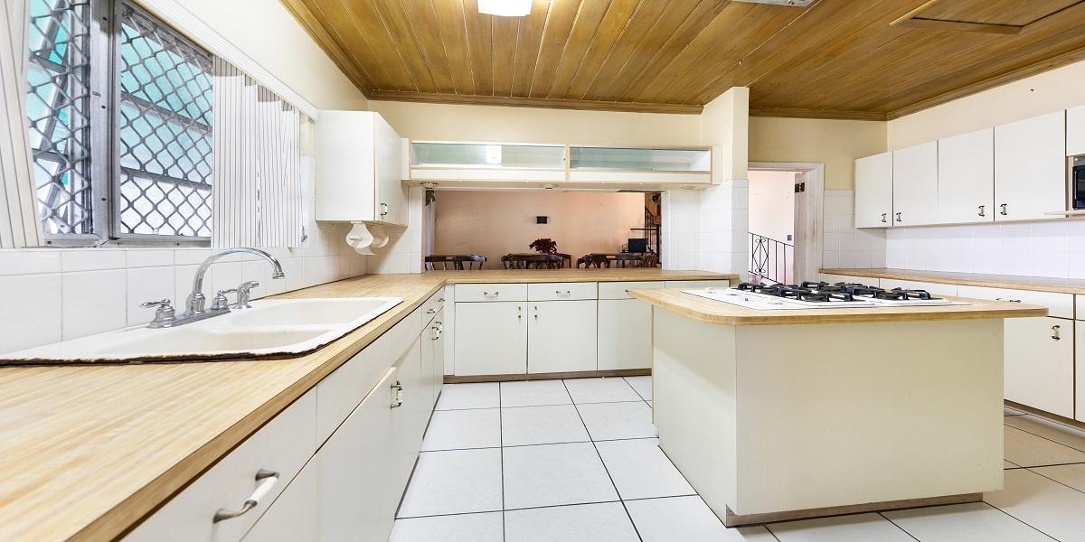 6 Bedroom Residence for sale in Danottage Estates, Nassau — photo 5