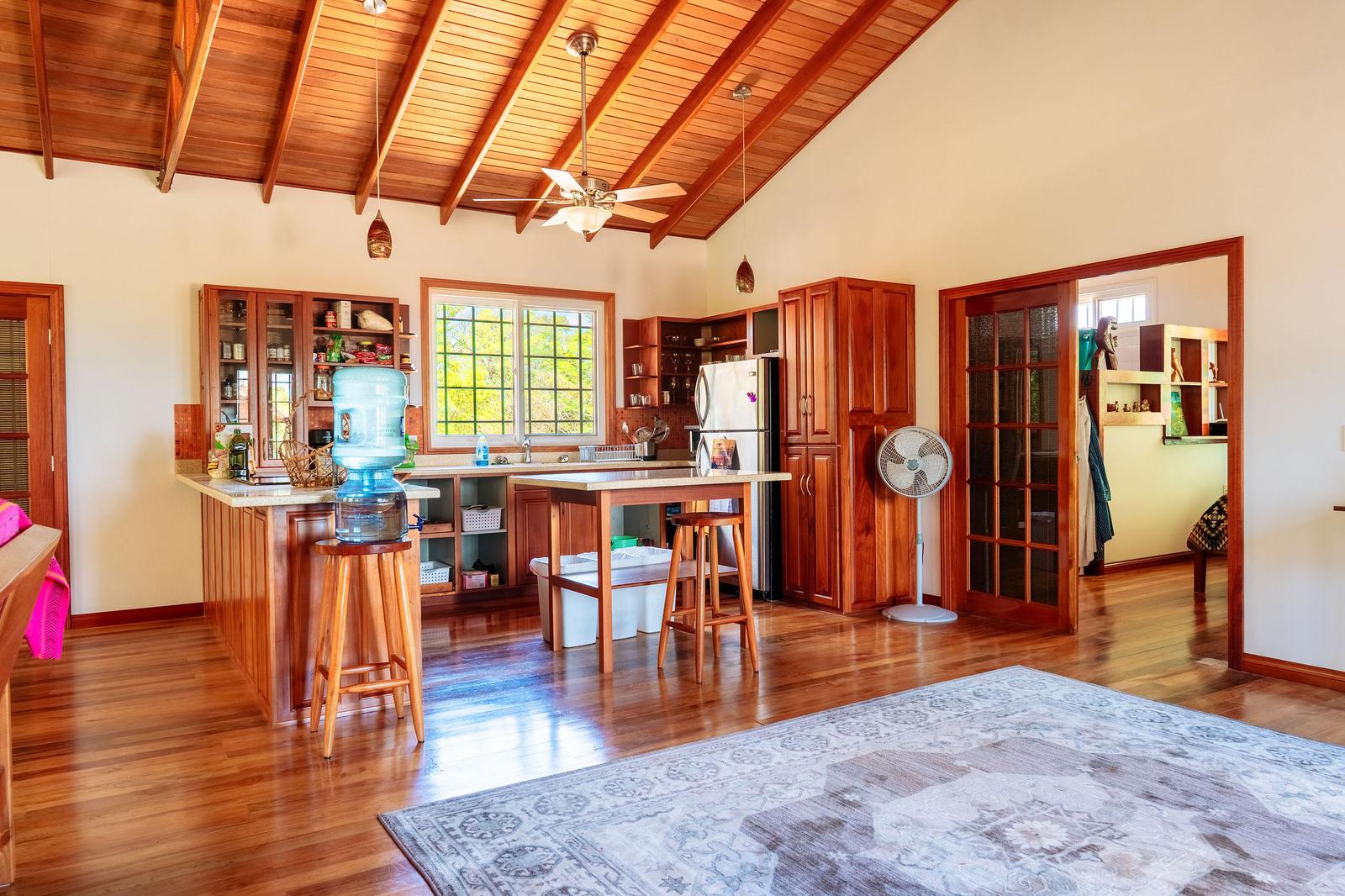 Belize Hilltop 3 Bedroom Home with Amazing Views on 1.2 Acres of Land — photo 4