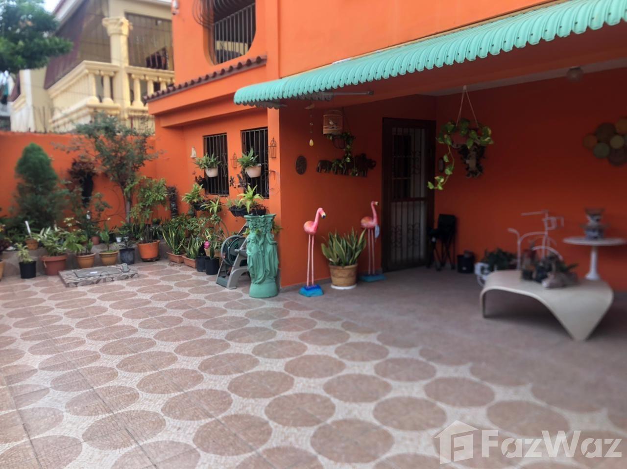 3 Bedroom House for Sale in Vista Hermosa, Santo Domingo Este — photo 1
