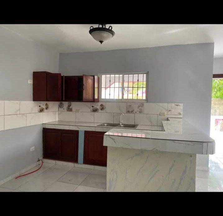 8 bedroom property for sale — photo 3