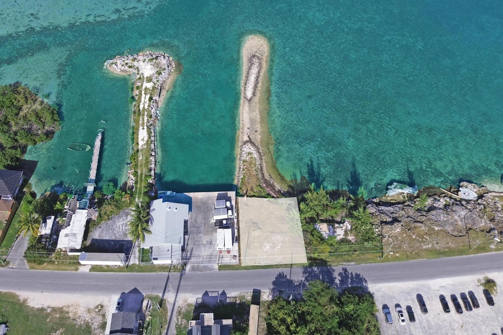 DUNDAS TOWN WATERFRONT LO — photo 2