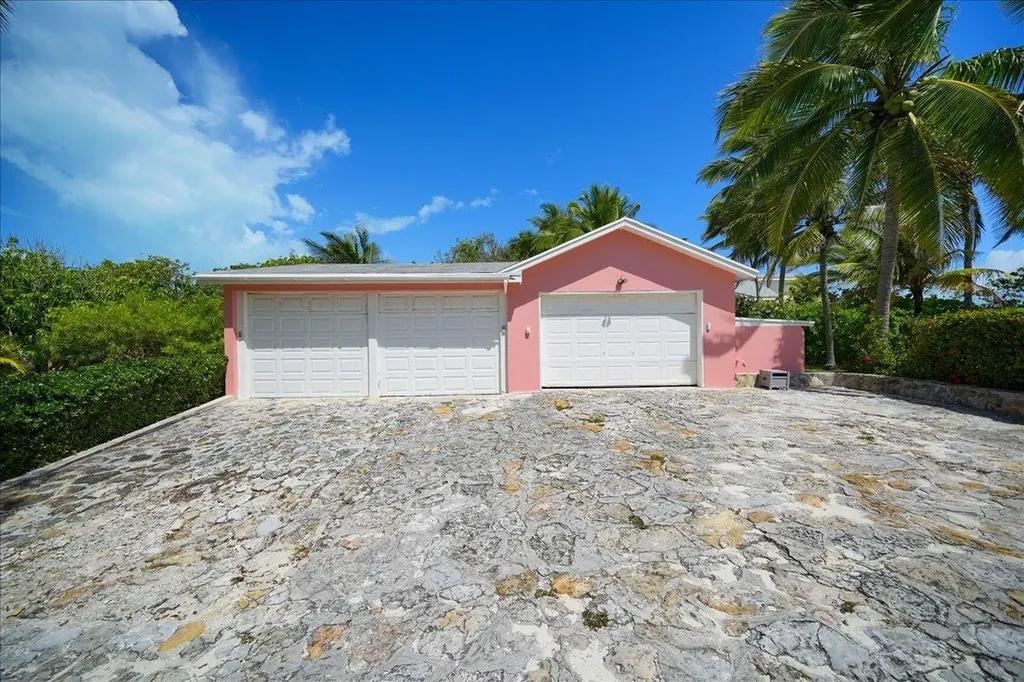 Four Winds Beach House, 4-bedroom villa in Exuma — photo 3