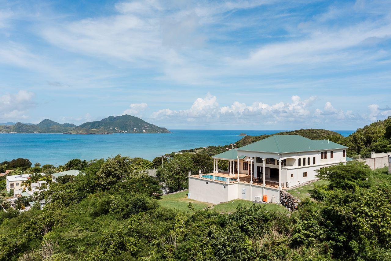 Stonewall Villa, Oualie Beach — photo 1