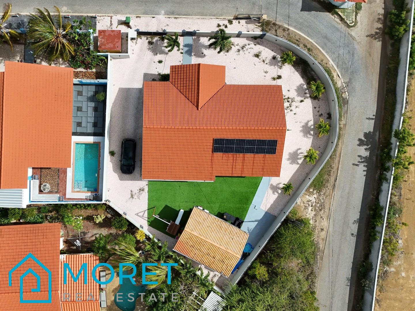 Kashutuin – Modern Family House — photo 1