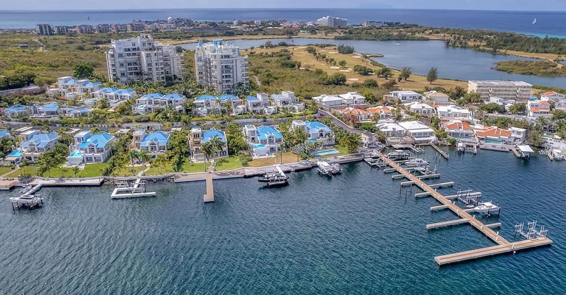 4 Bedroom Waterfront Luxury Villa for Sale, Aquamarina, St Maarten — photo 5