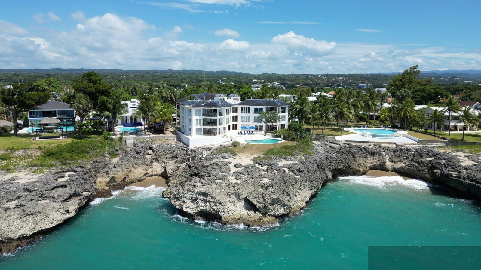 Oceanfront Penthouse Apartment for sale in Aqua Blue, Playa Chiquita, Sosúa — photo 1