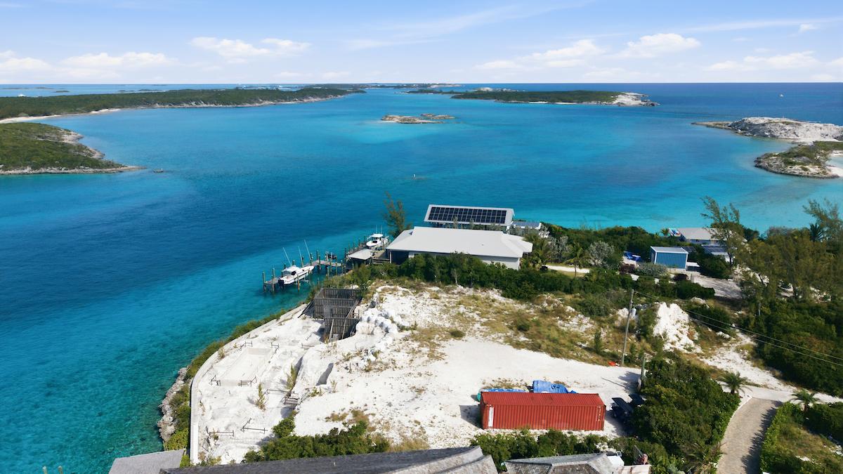 Elevated Oceanfront Lot with Deep Water Access — photo 3