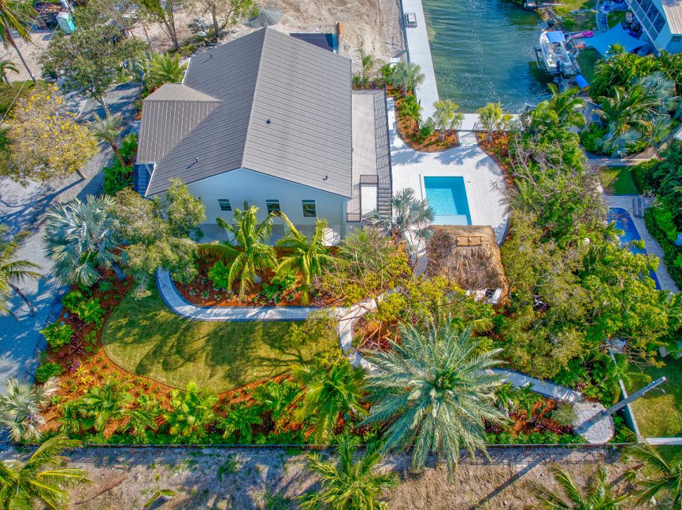 3 bedroom property for sale — Sugarloaf Key 3BR New Waterfront Home & Parcel at 17210 Angelfish Lane, Upper Sugarloaf Key, FL, USA — photo 1