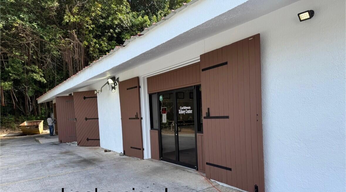 2 Bedroom Commercial Property for sale — photo 3