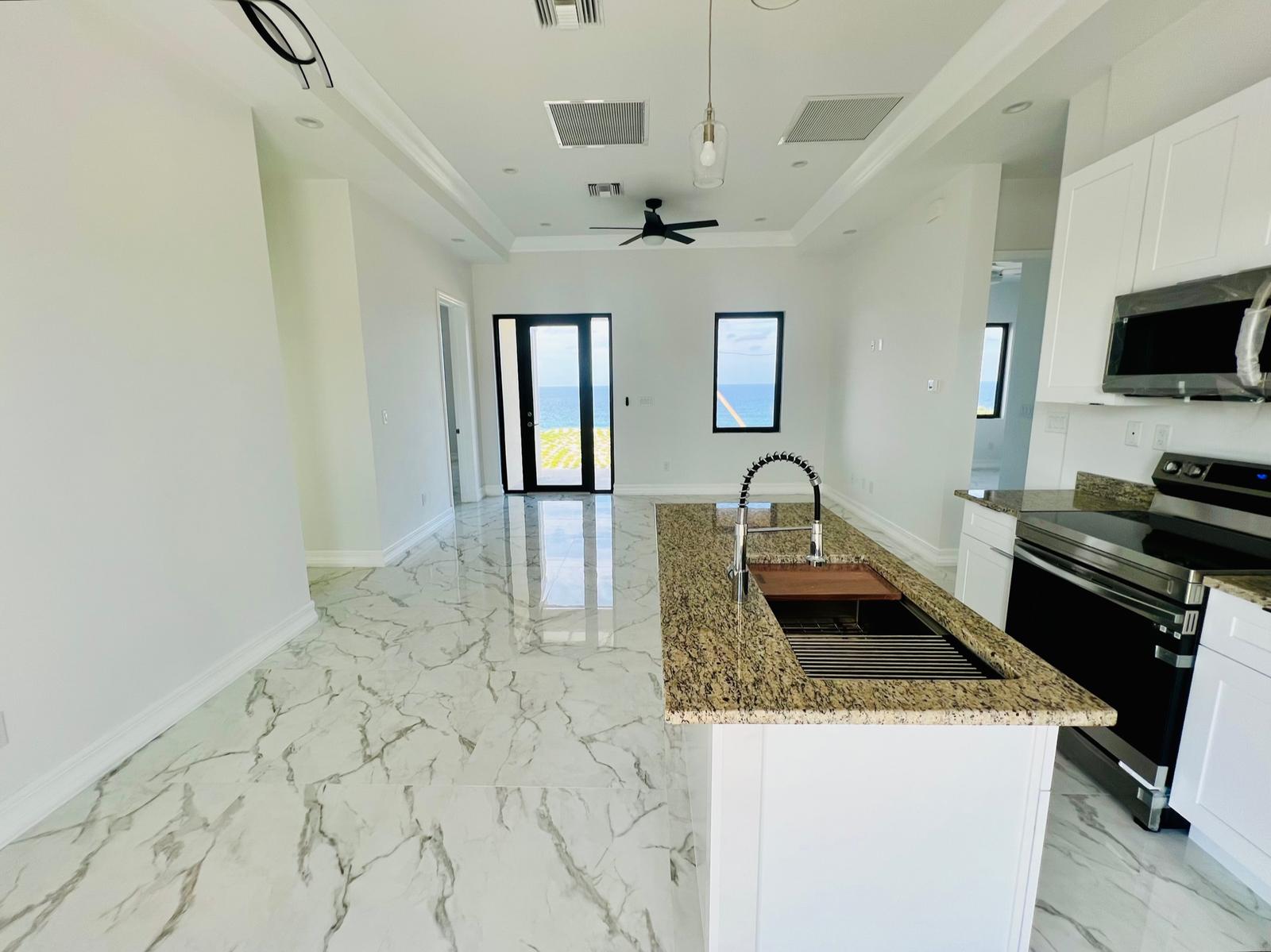 Magnificent Ocean View Home with Pool in Rainbow Bay, Eleuthera — photo 4
